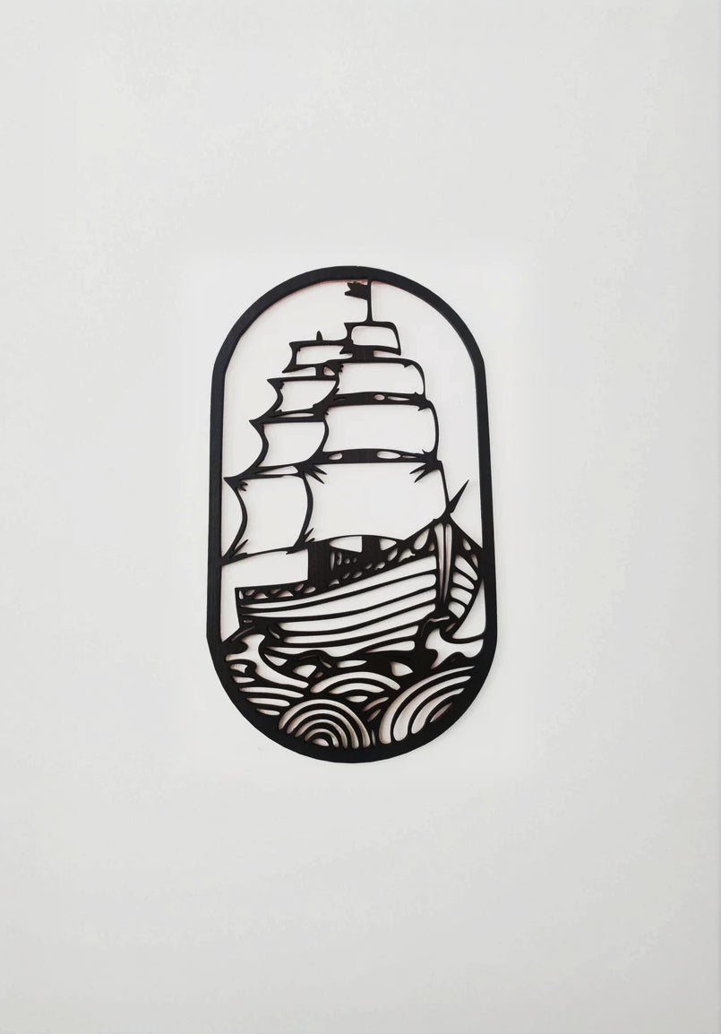 Décoration murale artisanale en Bois - Voilier dans un cadre ovale