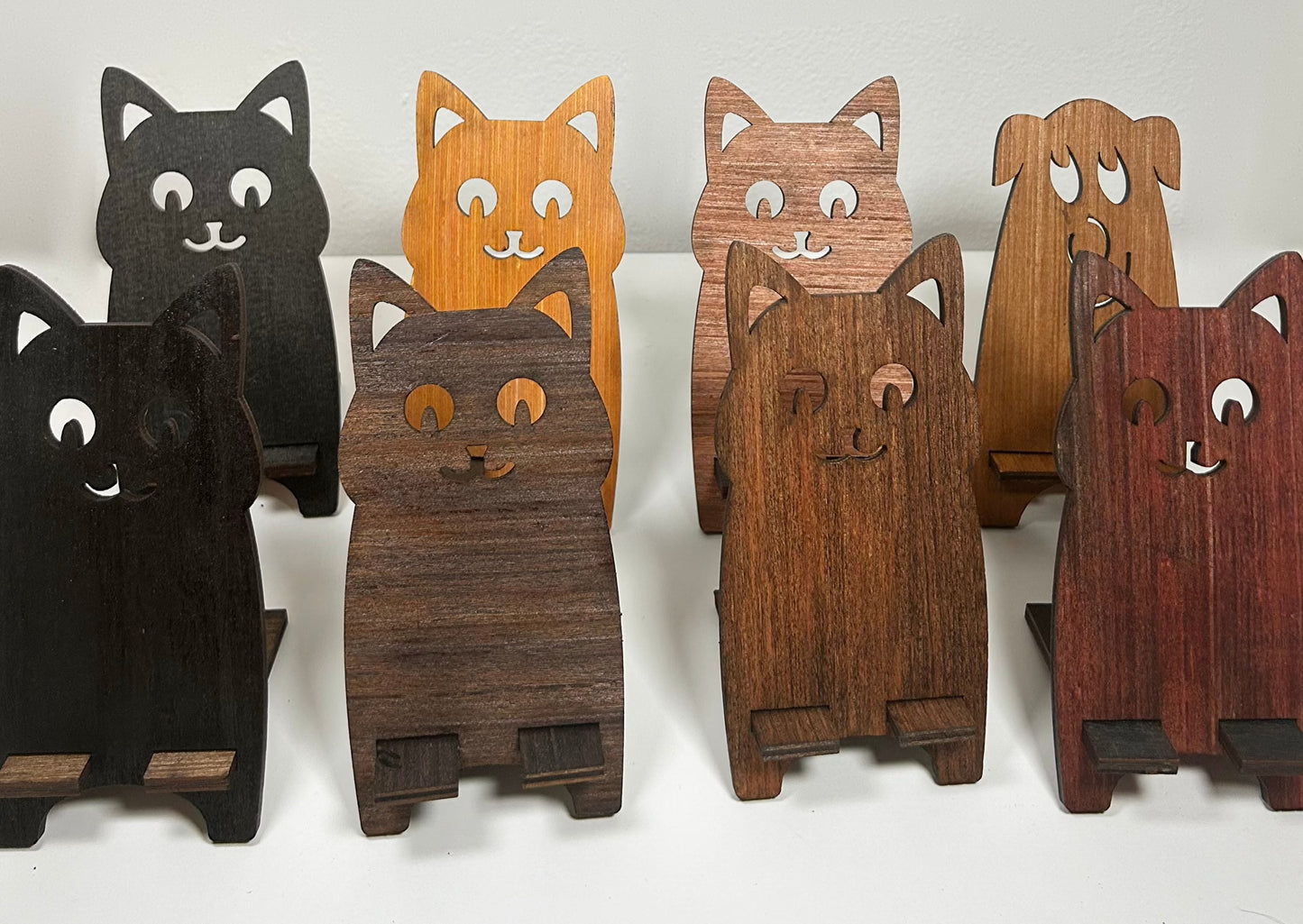Support téléphone animaux en bois
